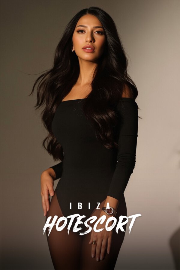Sofia, the Playa d'en Bossa brunette escort in Ibiza