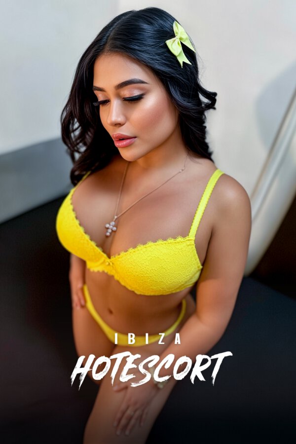 Eva Top Playa d'en Bossa escort in Ibiza