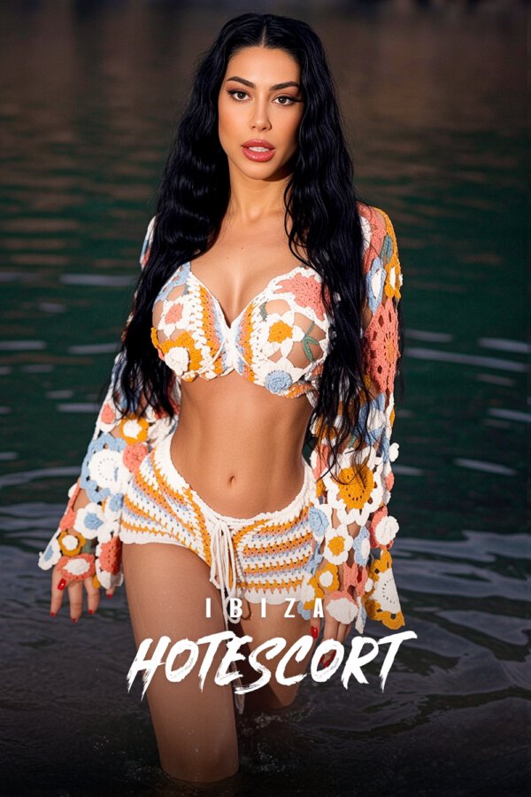 Hanna Top Ibiza - Curvy Spanish Escort