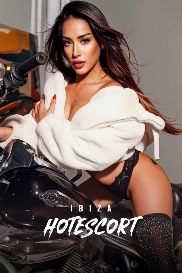 Salma Top Playa d'en Bossa Escort in Ibiza